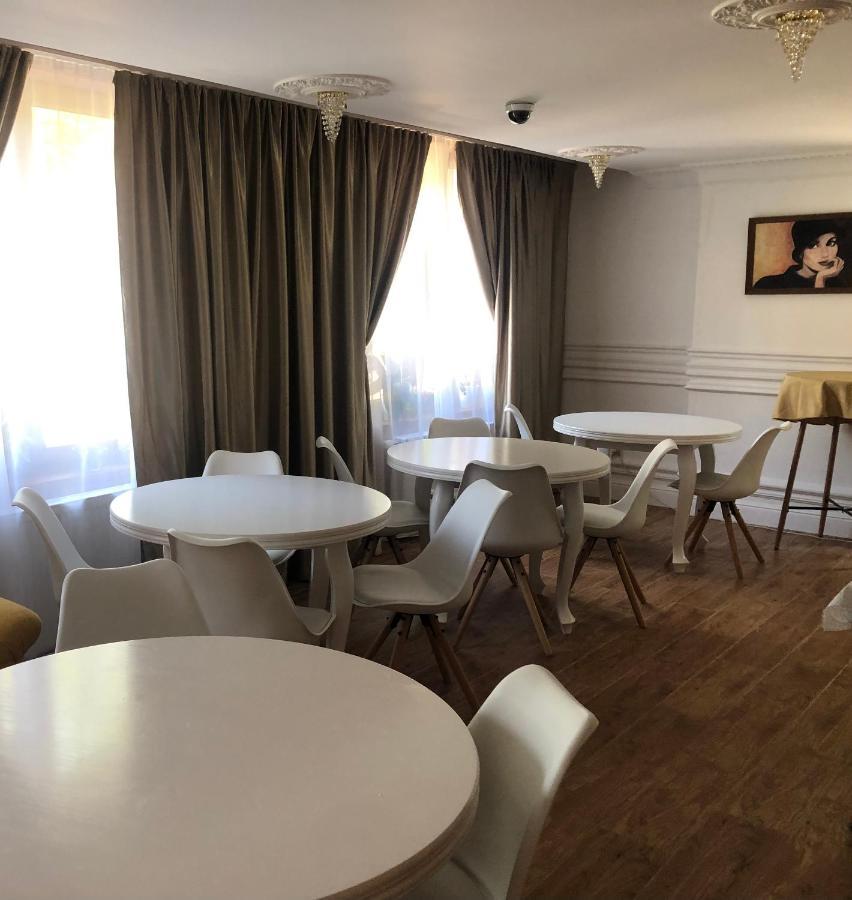 Hotel Galeria Pezinska Baba Pezinok Dış mekan fotoğraf