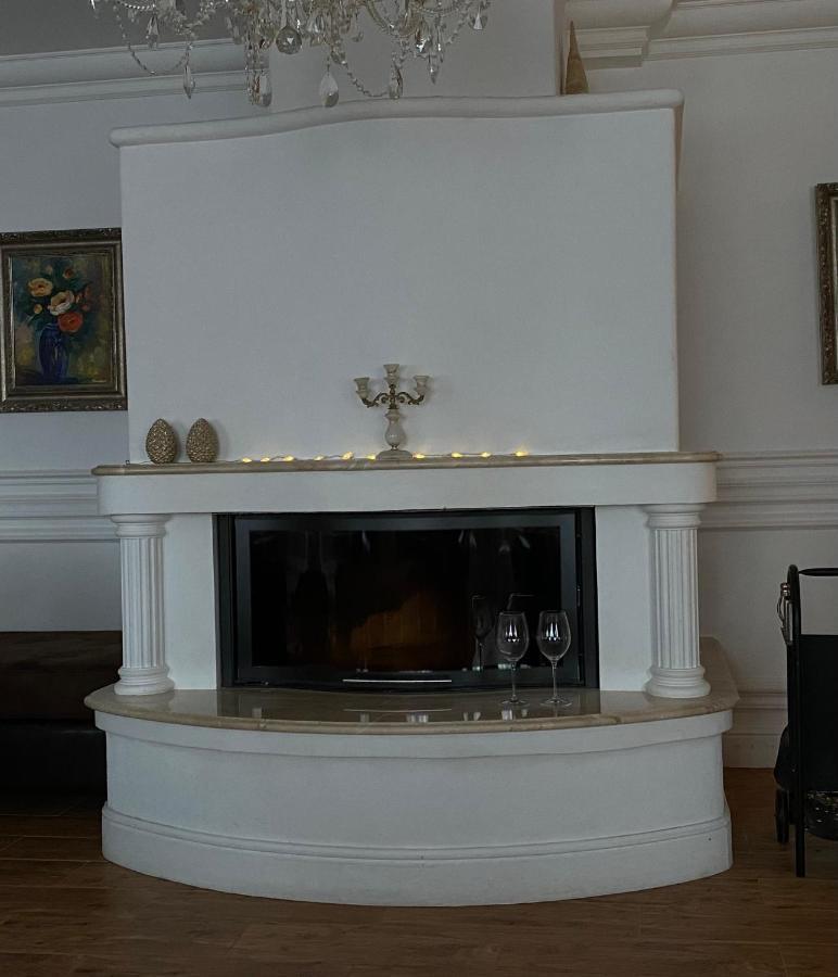 Hotel Galeria Pezinska Baba Pezinok Dış mekan fotoğraf