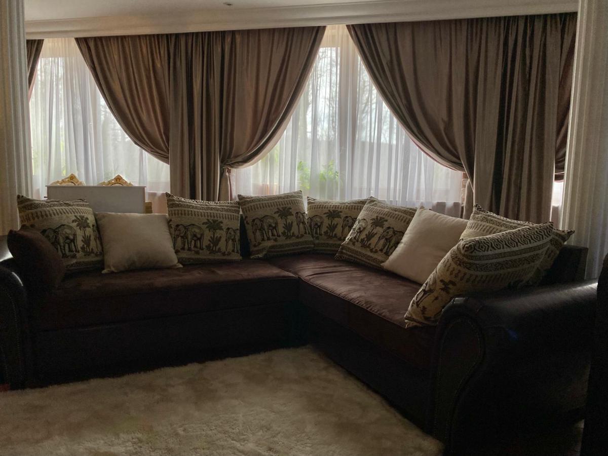 Hotel Galeria Pezinska Baba Pezinok Dış mekan fotoğraf